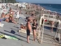Россиян удивило количество отдыхающих на пляжах в Сочи 