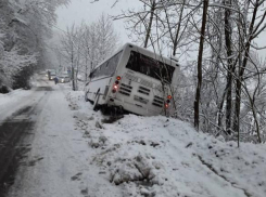 Снегопад затруднил автобусное движение
