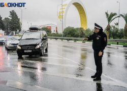 Наглый полицейский из Абхазии пытался развести российского туриста на деньги