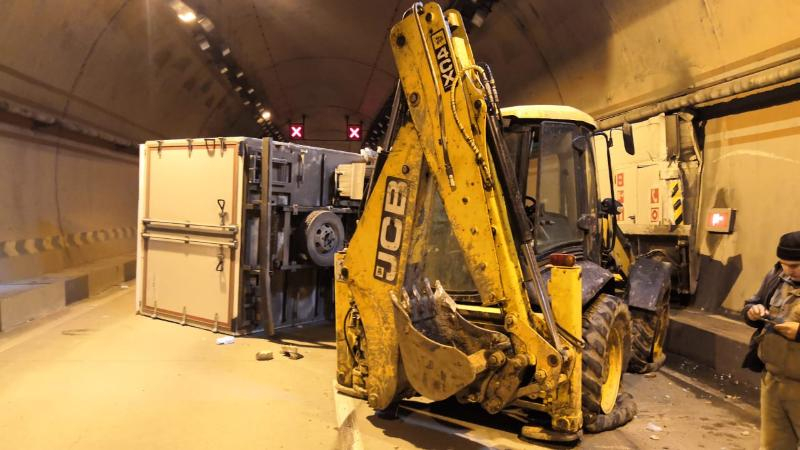 Массовая авария произошла в тоннеле Сочи
