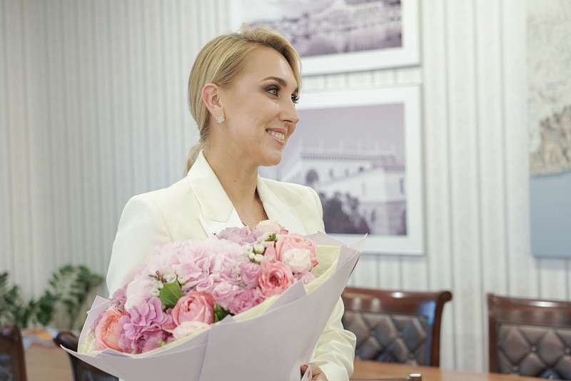 Олимпийская чемпионка Елена Веснина получила в подарок квартиру от мэра Сочи