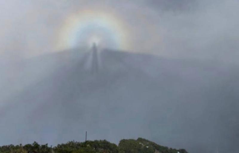 В горах Сочи запечатлели Брокенского призрака